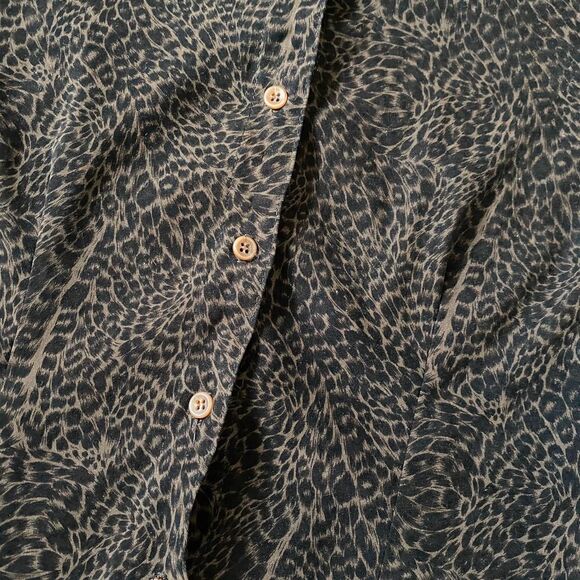 Ilyza New York Women's Brown Blouse - Picture 3 of 4